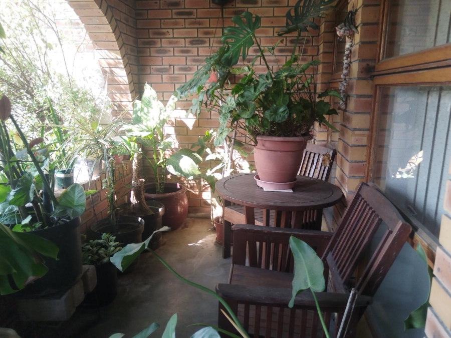  Bedroom Property for Sale in Bishop Lavis Western Cape